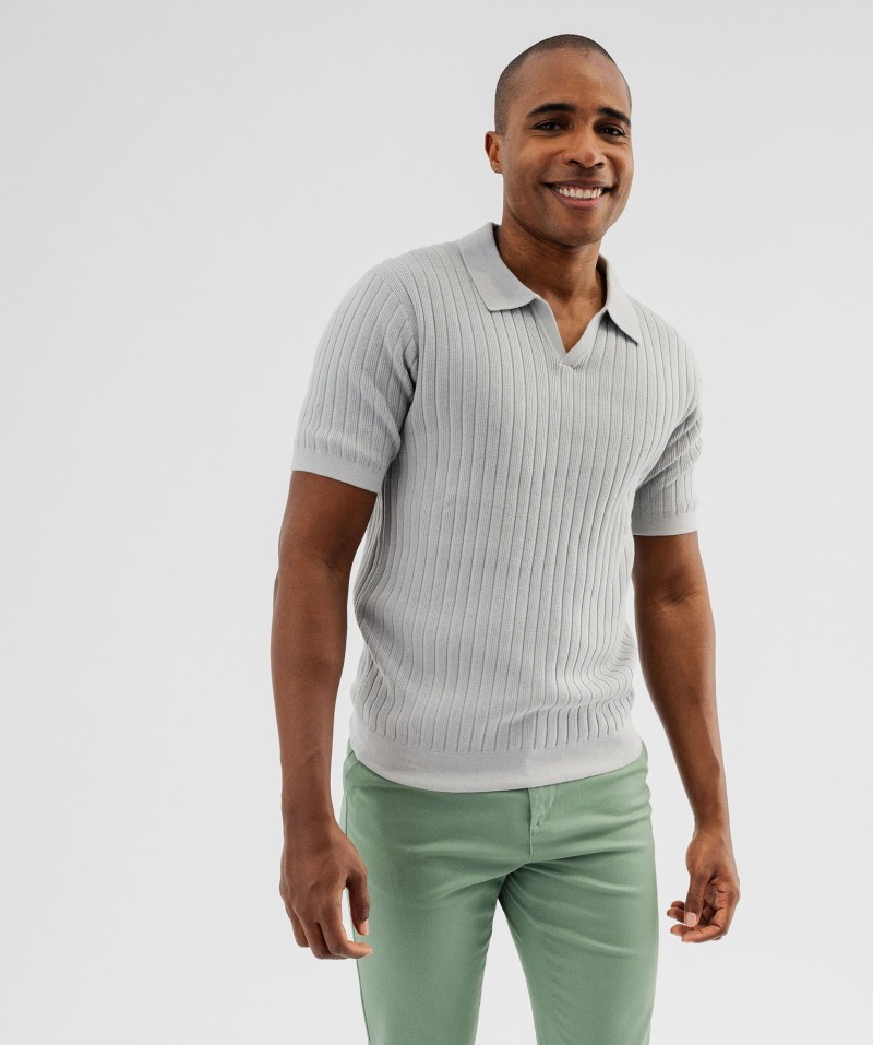 Polo en maille côtelée à encolure ouverte homme[MISSING]